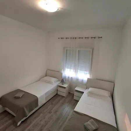 Apartment Ryanair's Choice *